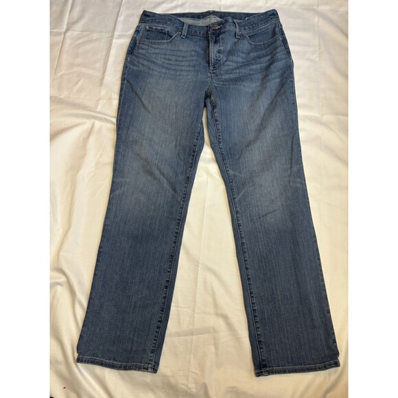 Chico's 2.5 12 So Slimming Girlfriend Straight Leg Stretch Jeans Medium Wash - Picture 2 of 8